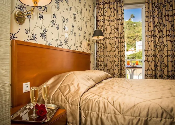 帕拉提诺酒店 扎金索斯镇